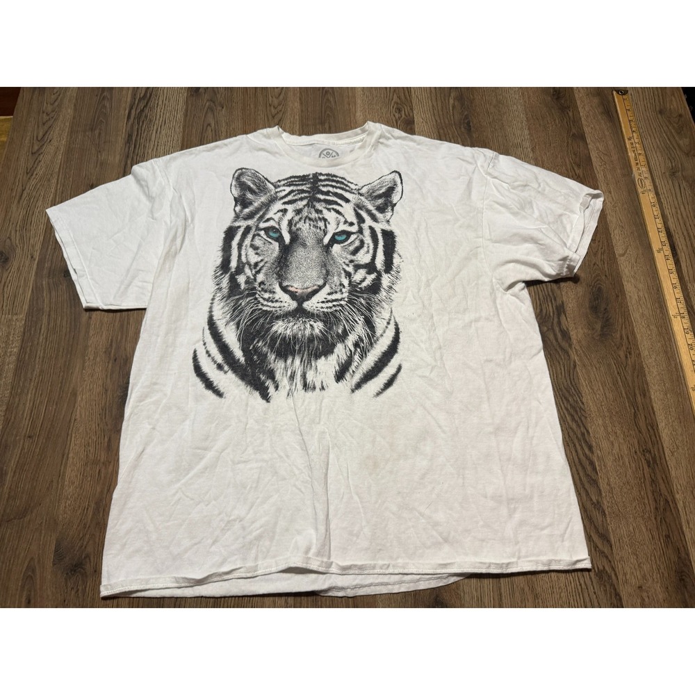 DOM Shirt Women's Plus 2XL White Black Blue Tiger Short Sleeve Shirt